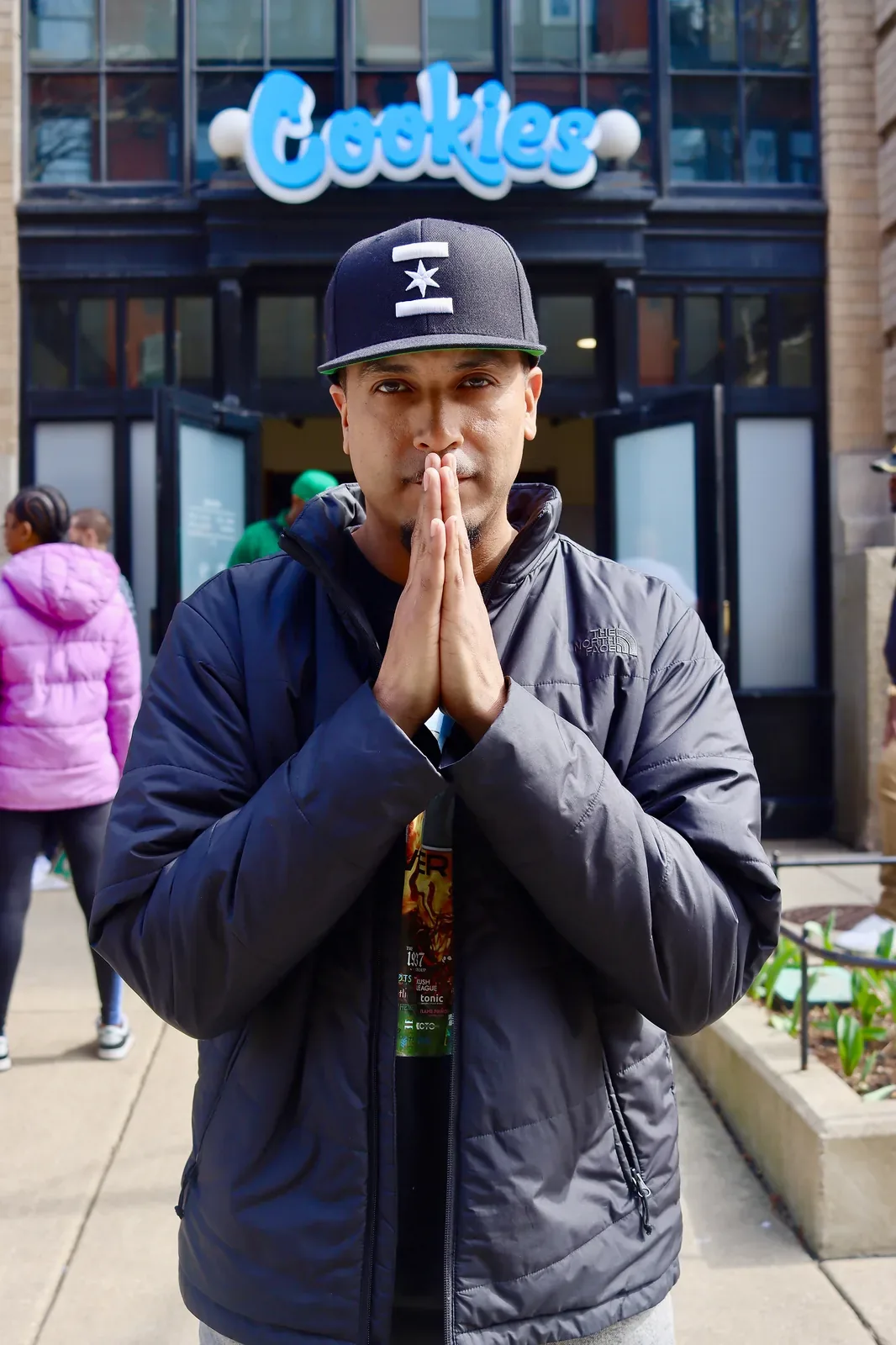Cookies Chicago x SESH Bus — photo 1